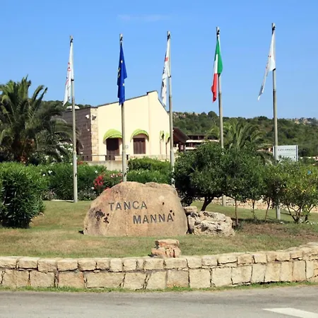 In Di Arzachena, Sardinia 公寓 坎尼吉翁